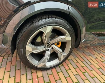 Чорний Ауді E-Tron, об'ємом двигуна 0 л та пробігом 58 тис. км за 42999 $, фото 26 на Automoto.ua