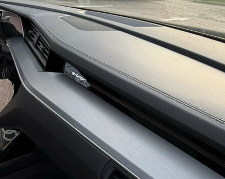 Черный Ауди E-Tron, объемом двигателя 0 л и пробегом 71 тыс. км за 38470 $, фото 35 на Automoto.ua