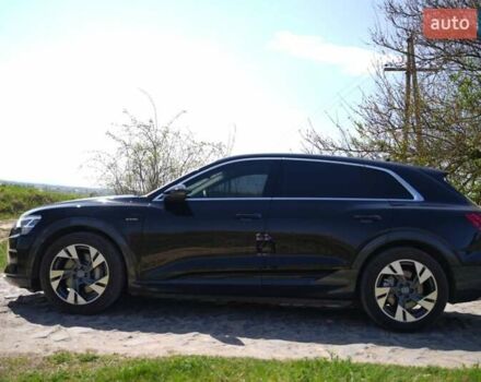 Черный Ауди E-Tron, объемом двигателя 0 л и пробегом 45 тыс. км за 32900 $, фото 8 на Automoto.ua