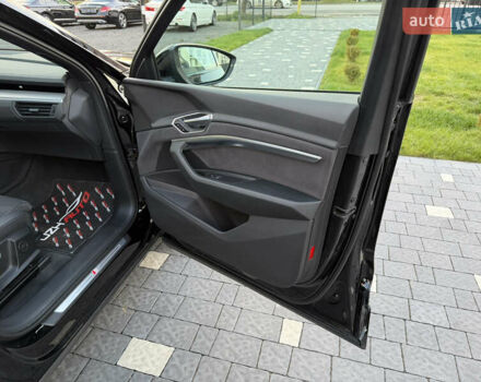 Черный Ауди E-Tron, объемом двигателя 0 л и пробегом 45 тыс. км за 30900 $, фото 42 на Automoto.ua