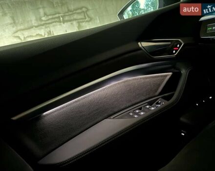 Черный Ауди E-Tron, объемом двигателя 0 л и пробегом 150 тыс. км за 31950 $, фото 49 на Automoto.ua