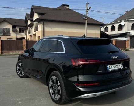 Чорний Ауді E-Tron, об'ємом двигуна 0 л та пробігом 19 тис. км за 52000 $, фото 7 на Automoto.ua