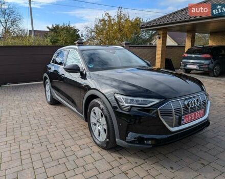 Черный Ауди E-Tron, объемом двигателя 0 л и пробегом 95 тыс. км за 29800 $, фото 11 на Automoto.ua