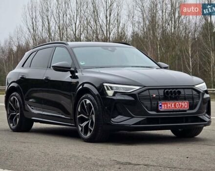 Чорний Ауді E-Tron, об'ємом двигуна 0 л та пробігом 61 тис. км за 47777 $, фото 13 на Automoto.ua
