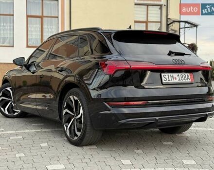 Черный Ауди E-Tron, объемом двигателя 0 л и пробегом 150 тыс. км за 31950 $, фото 111 на Automoto.ua