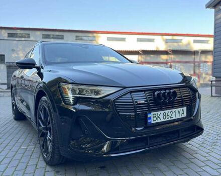 Черный Ауди E-Tron, объемом двигателя 0 л и пробегом 91 тыс. км за 36500 $, фото 2 на Automoto.ua