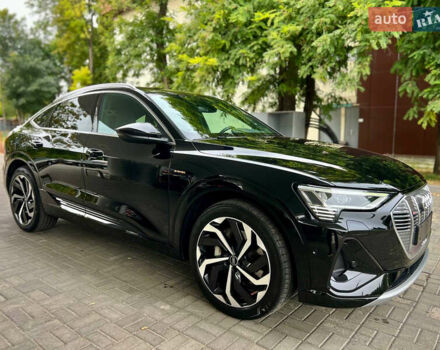 Черный Ауди E-Tron, объемом двигателя 0 л и пробегом 31 тыс. км за 45500 $, фото 4 на Automoto.ua