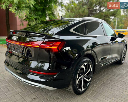 Черный Ауди E-Tron, объемом двигателя 0 л и пробегом 31 тыс. км за 45500 $, фото 16 на Automoto.ua