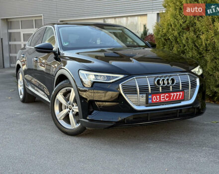 Чорний Ауді E-Tron, об'ємом двигуна 0 л та пробігом 79 тис. км за 29999 $, фото 12 на Automoto.ua