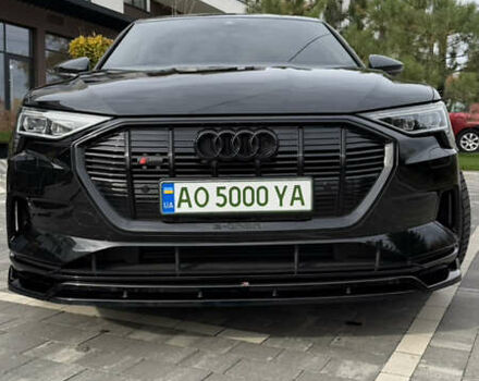 Черный Ауди E-Tron, объемом двигателя 0 л и пробегом 20 тыс. км за 45000 $, фото 12 на Automoto.ua