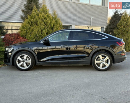 Чорний Ауді E-Tron, об'ємом двигуна 0 л та пробігом 79 тис. км за 29999 $, фото 28 на Automoto.ua