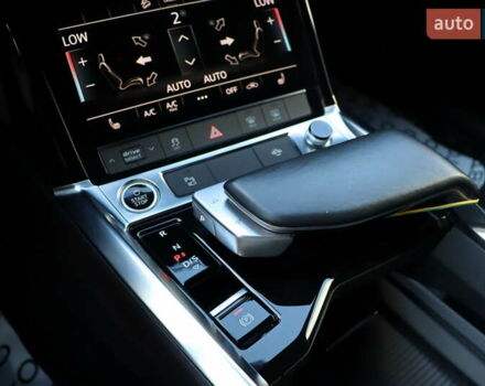 Черный Ауди E-Tron, объемом двигателя 0 л и пробегом 17 тыс. км за 44900 $, фото 31 на Automoto.ua