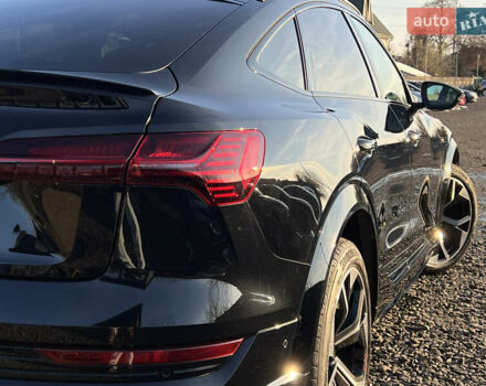 Черный Ауди E-Tron, объемом двигателя 0 л и пробегом 32 тыс. км за 47561 $, фото 10 на Automoto.ua