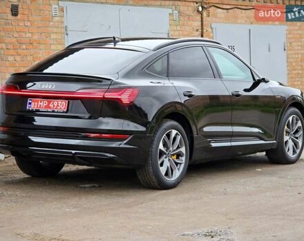 Черный Ауди E-Tron, объемом двигателя 0 л и пробегом 40 тыс. км за 48888 $, фото 91 на Automoto.ua