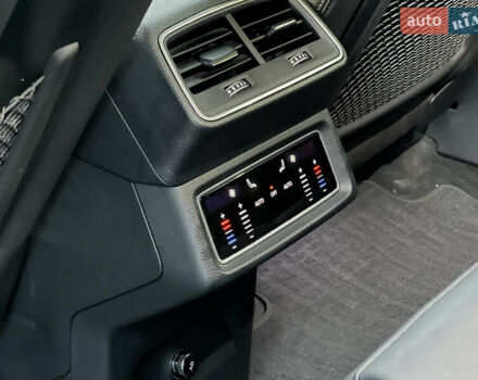 Чорний Ауді E-Tron, об'ємом двигуна 0 л та пробігом 112 тис. км за 33900 $, фото 17 на Automoto.ua