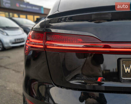 Чорний Ауді E-Tron, об'ємом двигуна 0 л та пробігом 54 тис. км за 45900 $, фото 11 на Automoto.ua