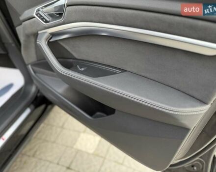 Черный Ауди E-Tron, объемом двигателя 0 л и пробегом 150 тыс. км за 31950 $, фото 70 на Automoto.ua