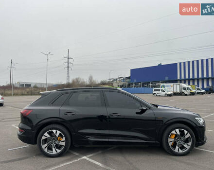 Черный Ауди E-Tron, объемом двигателя 0 л и пробегом 89 тыс. км за 39900 $, фото 5 на Automoto.ua