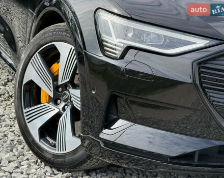 Черный Ауди E-Tron, объемом двигателя 0 л и пробегом 80 тыс. км за 34500 $, фото 10 на Automoto.ua
