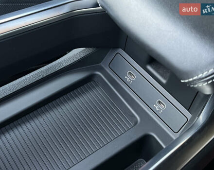 Черный Ауди E-Tron, объемом двигателя 0 л и пробегом 32 тыс. км за 47561 $, фото 57 на Automoto.ua