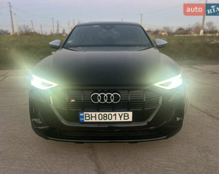 Чорний Ауді E-Tron, об'ємом двигуна 0 л та пробігом 57 тис. км за 41500 $, фото 38 на Automoto.ua