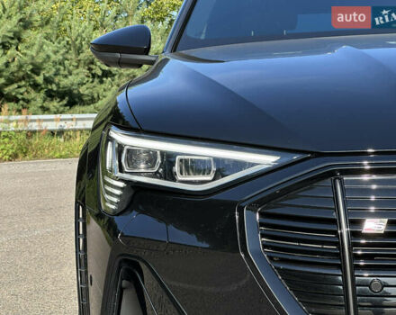 Черный Ауди E-Tron, объемом двигателя 0 л и пробегом 55 тыс. км за 44999 $, фото 28 на Automoto.ua