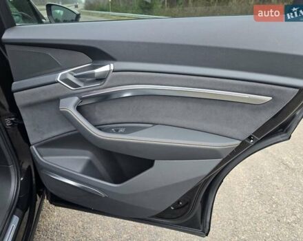 Черный Ауди E-Tron, объемом двигателя 0 л и пробегом 43 тыс. км за 45999 $, фото 68 на Automoto.ua