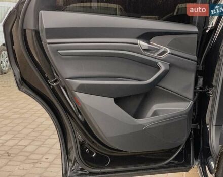 Черный Ауди E-Tron, объемом двигателя 0 л и пробегом 64 тыс. км за 35955 $, фото 30 на Automoto.ua