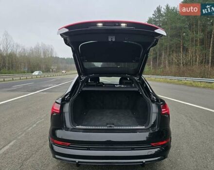 Черный Ауди E-Tron, объемом двигателя 0 л и пробегом 43 тыс. км за 45999 $, фото 64 на Automoto.ua