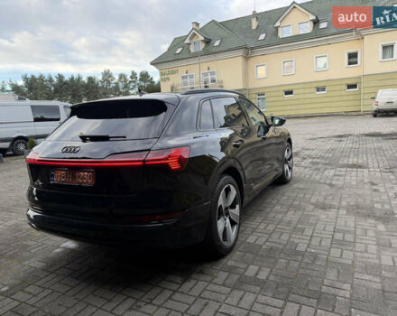Черный Ауди E-Tron, объемом двигателя 0 л и пробегом 56 тыс. км за 40890 $, фото 5 на Automoto.ua