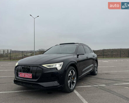 Черный Ауди E-Tron, объемом двигателя 0 л и пробегом 89 тыс. км за 39900 $, фото 8 на Automoto.ua