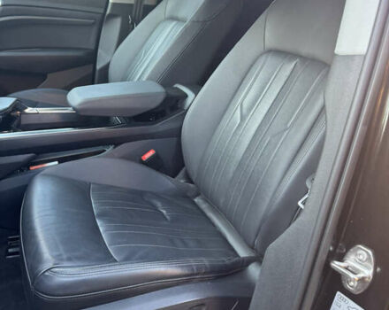 Черный Ауди E-Tron, объемом двигателя 0 л и пробегом 129 тыс. км за 27499 $, фото 15 на Automoto.ua