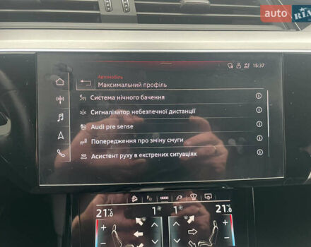 Черный Ауди E-Tron, объемом двигателя 0 л и пробегом 39 тыс. км за 39950 $, фото 65 на Automoto.ua