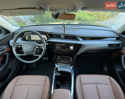 Черный Ауди E-Tron, объемом двигателя 0 л и пробегом 79 тыс. км за 29999 $, фото 68 на Automoto.ua