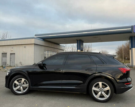 Черный Ауди E-Tron, объемом двигателя 0 л и пробегом 62 тыс. км за 36200 $, фото 6 на Automoto.ua