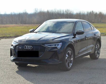 Черный Ауди E-Tron, объемом двигателя 0 л и пробегом 5 тыс. км за 47000 $, фото 16 на Automoto.ua