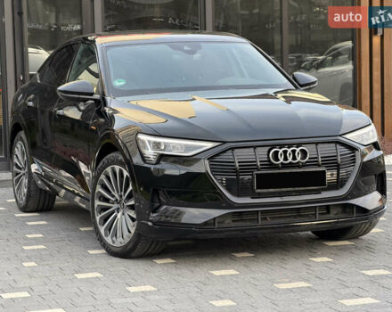 Черный Ауди E-Tron, объемом двигателя 0 л и пробегом 45 тыс. км за 30900 $, фото 9 на Automoto.ua