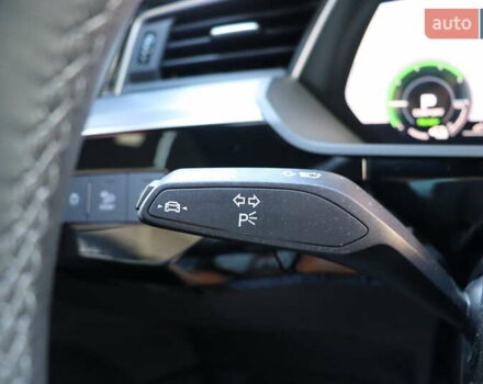 Черный Ауди E-Tron, объемом двигателя 0 л и пробегом 17 тыс. км за 44900 $, фото 26 на Automoto.ua