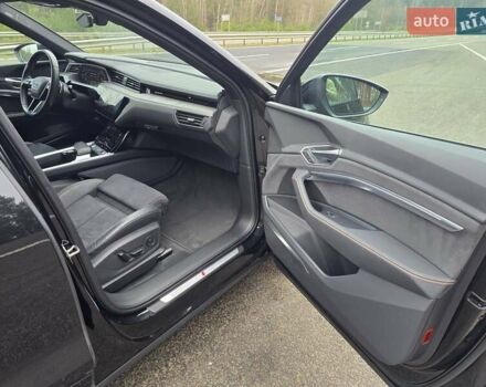 Черный Ауди E-Tron, объемом двигателя 0 л и пробегом 43 тыс. км за 45999 $, фото 72 на Automoto.ua