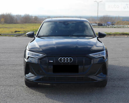 Черный Ауди E-Tron, объемом двигателя 0 л и пробегом 5 тыс. км за 47000 $, фото 20 на Automoto.ua