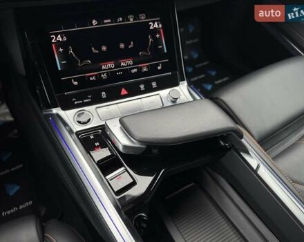 Черный Ауди E-Tron, объемом двигателя 0 л и пробегом 82 тыс. км за 39900 $, фото 28 на Automoto.ua