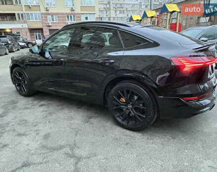 Чорний Ауді E-Tron, об'ємом двигуна 0 л та пробігом 42 тис. км за 54700 $, фото 8 на Automoto.ua
