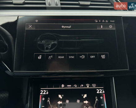 Черный Ауди E-Tron, объемом двигателя 0 л и пробегом 100 тыс. км за 38500 $, фото 20 на Automoto.ua