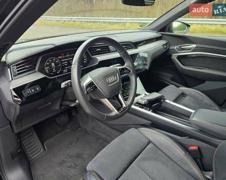 Черный Ауди E-Tron, объемом двигателя 0 л и пробегом 43 тыс. км за 45999 $, фото 52 на Automoto.ua