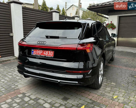Черный Ауди E-Tron, объемом двигателя 0 л и пробегом 64 тыс. км за 31700 $, фото 22 на Automoto.ua
