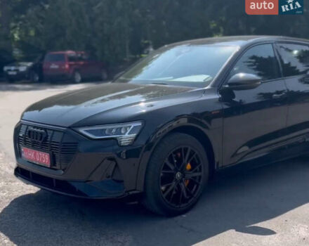 Черный Ауди E-Tron, объемом двигателя 0 л и пробегом 29 тыс. км за 38999 $, фото 4 на Automoto.ua