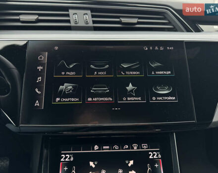 Черный Ауди E-Tron, объемом двигателя 0 л и пробегом 100 тыс. км за 38500 $, фото 30 на Automoto.ua