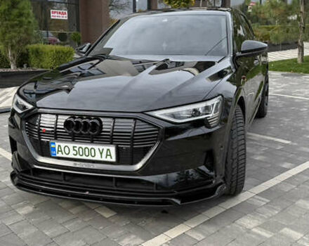 Черный Ауди E-Tron, объемом двигателя 0 л и пробегом 20 тыс. км за 45000 $, фото 2 на Automoto.ua