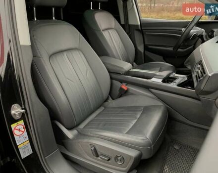 Черный Ауди E-Tron, объемом двигателя 0 л и пробегом 64 тыс. км за 35955 $, фото 42 на Automoto.ua