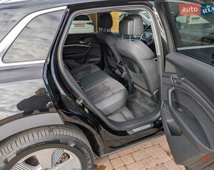 Черный Ауди E-Tron, объемом двигателя 0 л и пробегом 95 тыс. км за 29800 $, фото 36 на Automoto.ua